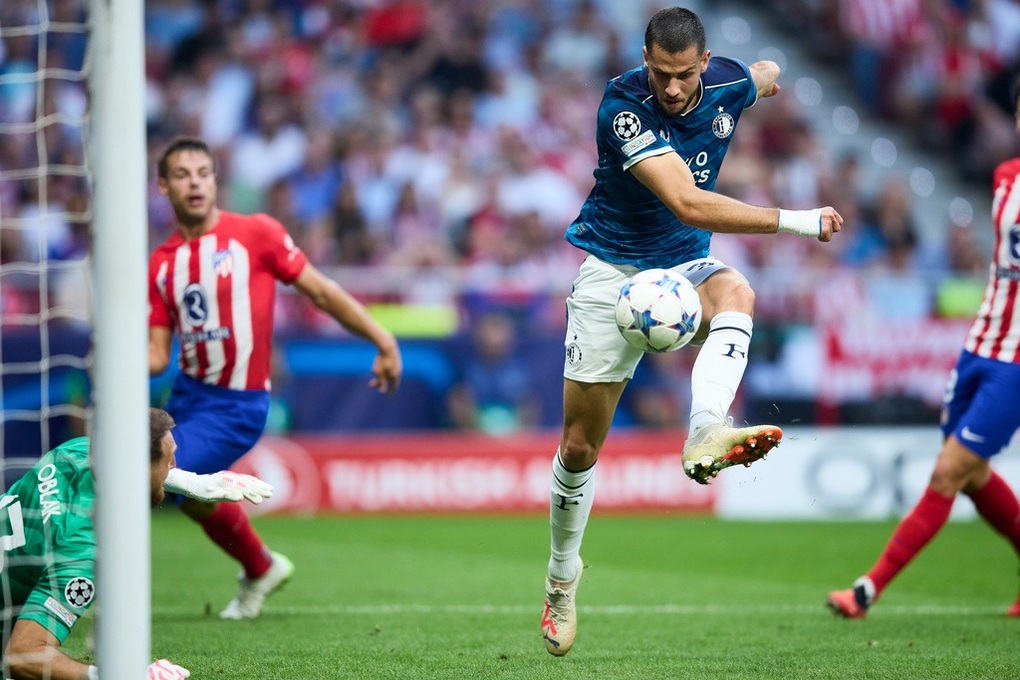 Atletico Madrid tái hiện chiến thắng của Galatasaray trước Man Utd - 2 Atletico Madrid tái hiện chiến thắng của Galatasaray trước Man Utd - 2