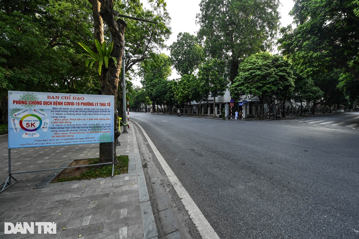 Hình ảnh đường phố Hà Nội ngày đầu thực hiện Công điện 15 - 6 Hình ảnh đường phố Hà Nội ngày đầu thực hiện Công điện 15 - 6