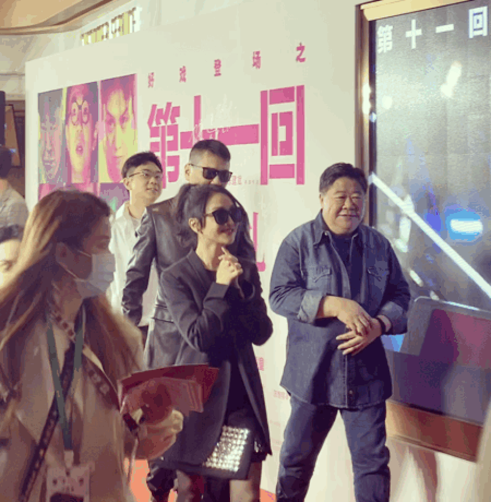 Hậu ly hôn, Châu Tấn đẹp rạng ngời và quyến rũ ở tuổi 47 - 1