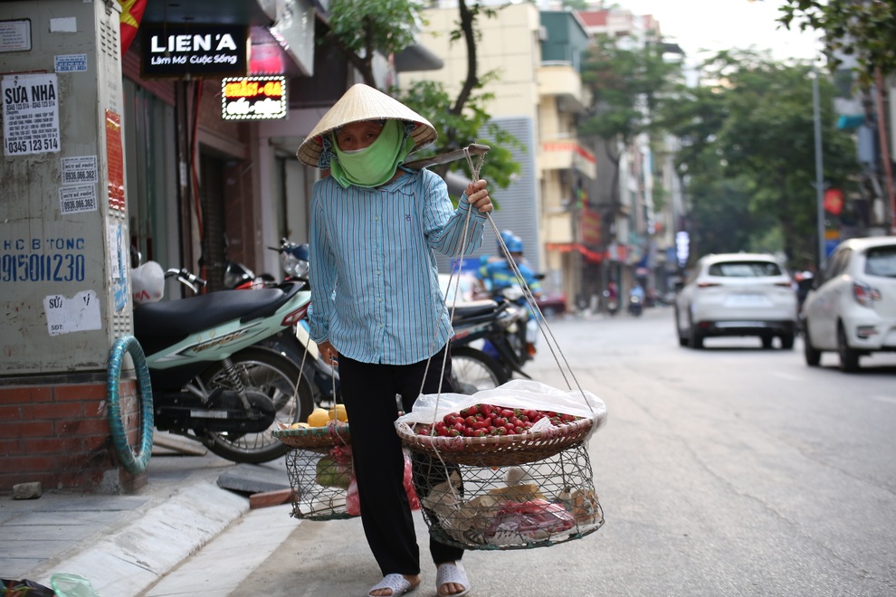 Ưu tiên chăm sóc, bảo vệ người cao tuổi trong đại dịch Covid-19 - 1 Ưu tiên chăm sóc, bảo vệ người cao tuổi trong đại dịch Covid-19 - 1