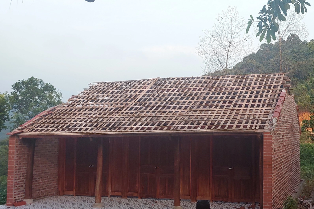 Vụ xẻ thịt đất lâm nghiệp: Người dân tự nguyện tháo dỡ công trình vi phạm - 1 Vụ xẻ thịt đất lâm nghiệp: Người dân tự nguyện tháo dỡ công trình vi phạm - 1