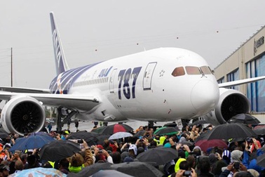 Boeing bàn giao máy bay “xanh” cho hàng không Nhật Bản