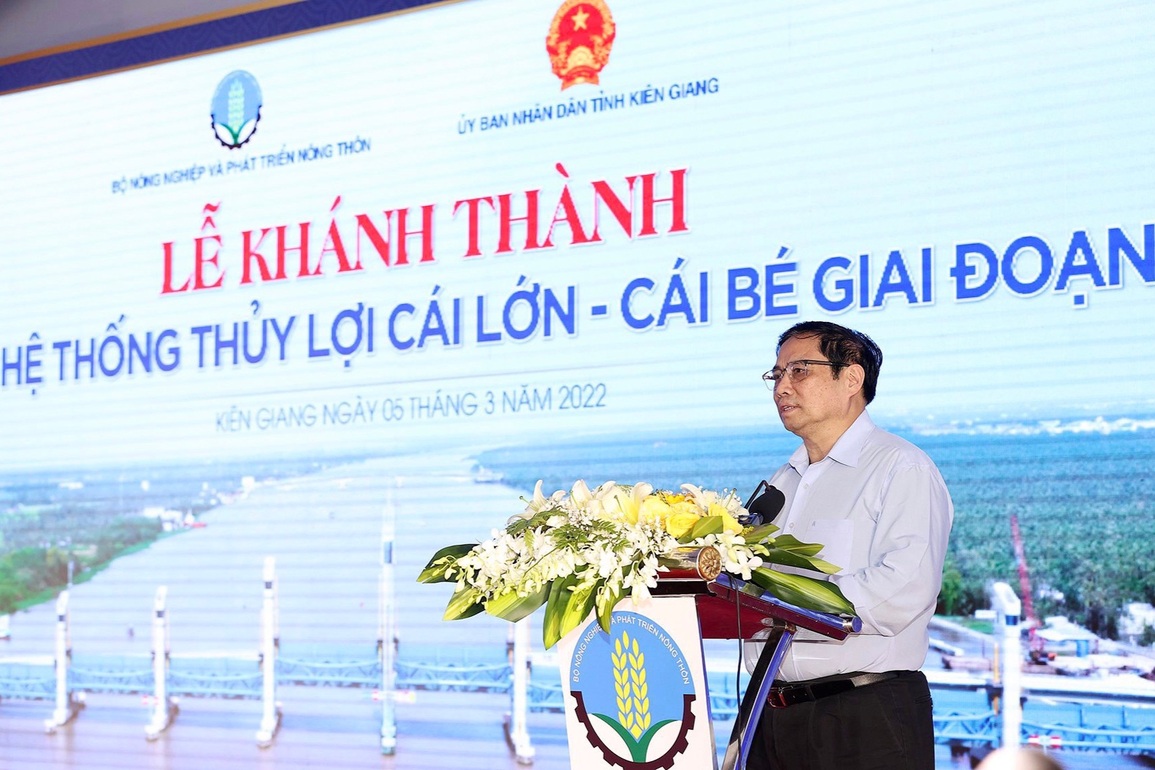 Thủ tướng Chính phủ bấm nút khánh thành siêu cống thủy lợi miền Tây - 5 Thủ tướng Chính phủ bấm nút khánh thành siêu cống thủy lợi miền Tây - 5