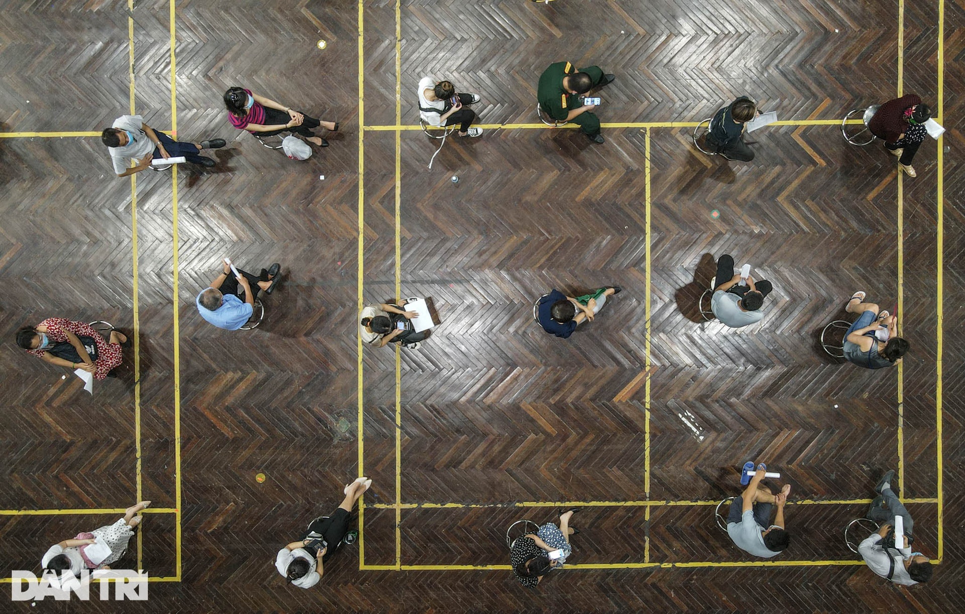 Độc đáo mô hình tiêm chủng Bệnh viện dã chiến lần đầu áp dụng ở Hà Nội - 3