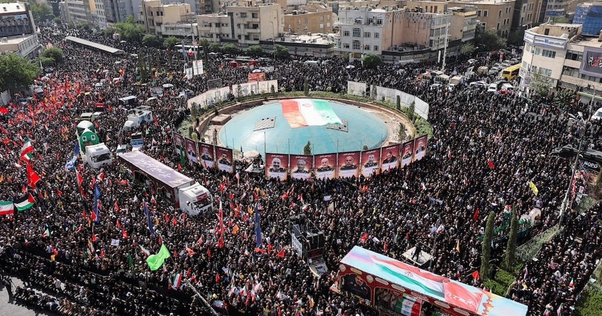 "Biển người" Iran tiễn đưa các tướng cấp cao, nhà khoa học bị Israel hạ sát