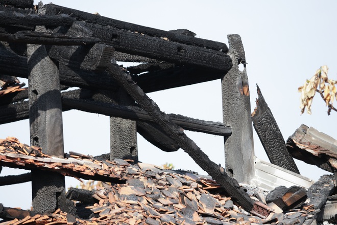 Hà Nội: Ngôi Tam bảo bằng gỗ lim hàng chục tỷ hóa than sau đêm hỏa hoạn - 16