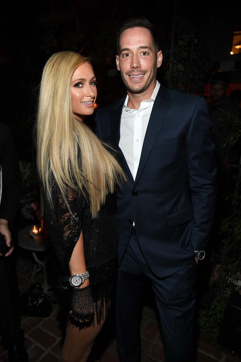 Paris Hilton hạnh phúc đón Giáng sinh bên bồ mới - 5 Paris Hilton hạnh phúc đón Giáng sinh bên bồ mới - 5