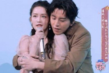 Tài tử "Lang Điện Hạ" bị chỉ trích sàm sỡ bạn diễn trên sân khấu