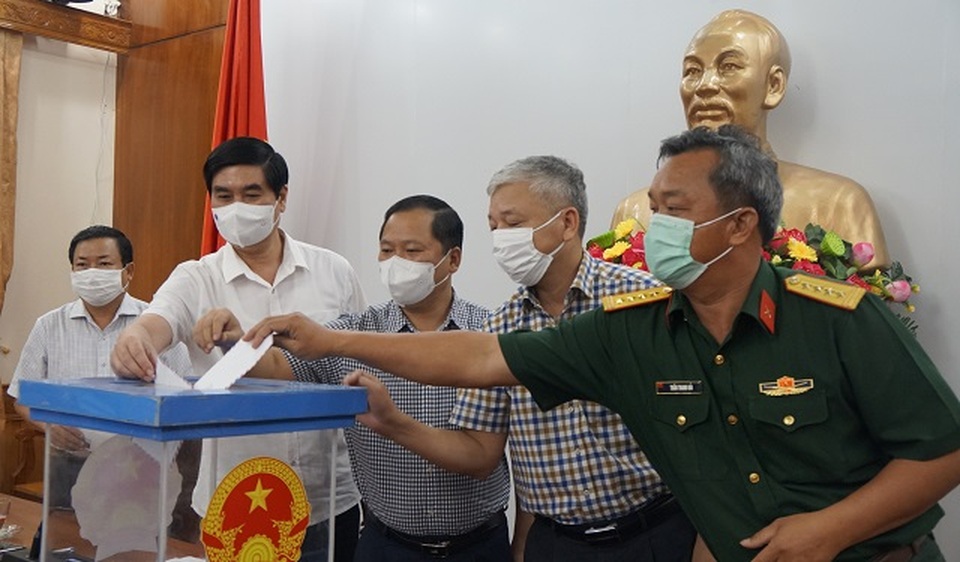 Khởi tố người đứng đầu cơ quan, doanh nghiệp nếu để lây lan dịch Covid-19 - 3 Khởi tố người đứng đầu cơ quan, doanh nghiệp nếu để lây lan dịch Covid-19 - 3
