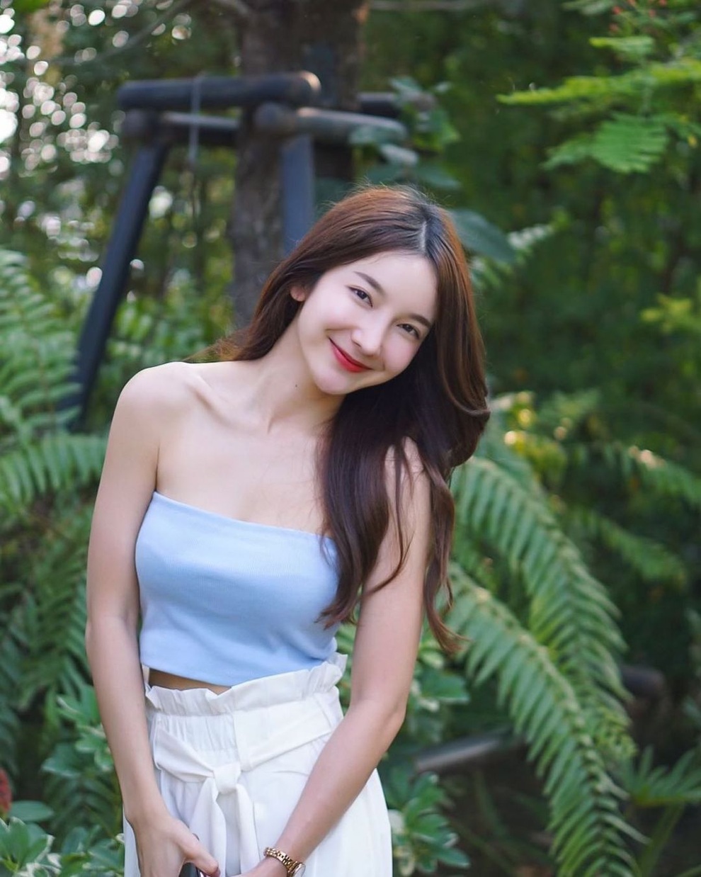 Thiếu nữ Thái Lan sở hữu nét đẹp thuần khiết hút triệu follow - 5 Thiếu nữ Thái Lan sở hữu nét đẹp thuần khiết hút triệu follow - 5