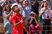 Djokovic, Alcaraz khởi đầu nhanh ở Roland Garros