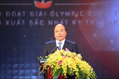 Thủ tướng: Không có phần thưởng nào lớn hơn niềm tin son sắt vào tương lai