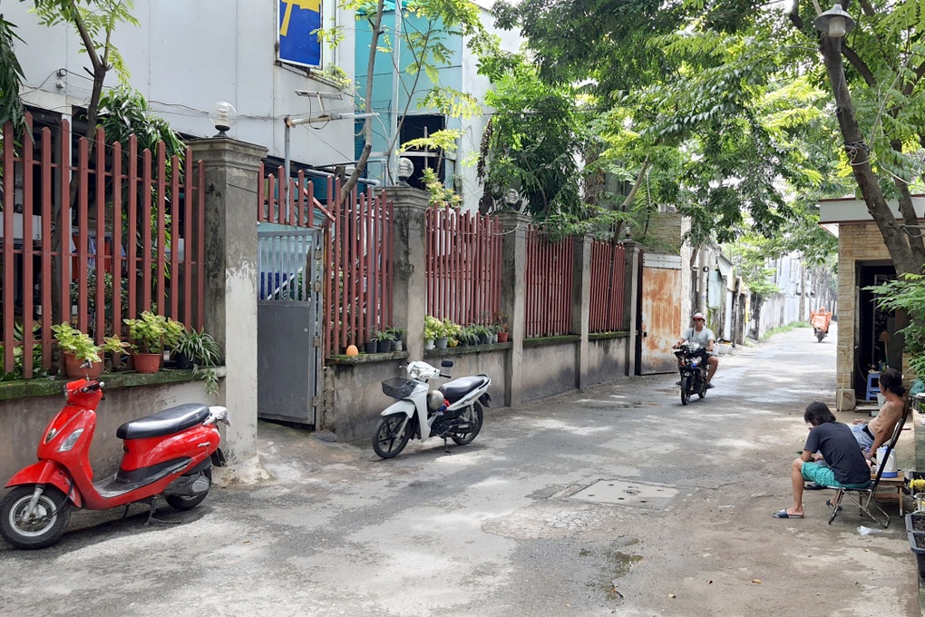 Mâu thuẫn khi phơi quần áo, một người bị đâm chết - 1 Mâu thuẫn khi phơi quần áo, một người bị đâm chết - 1
