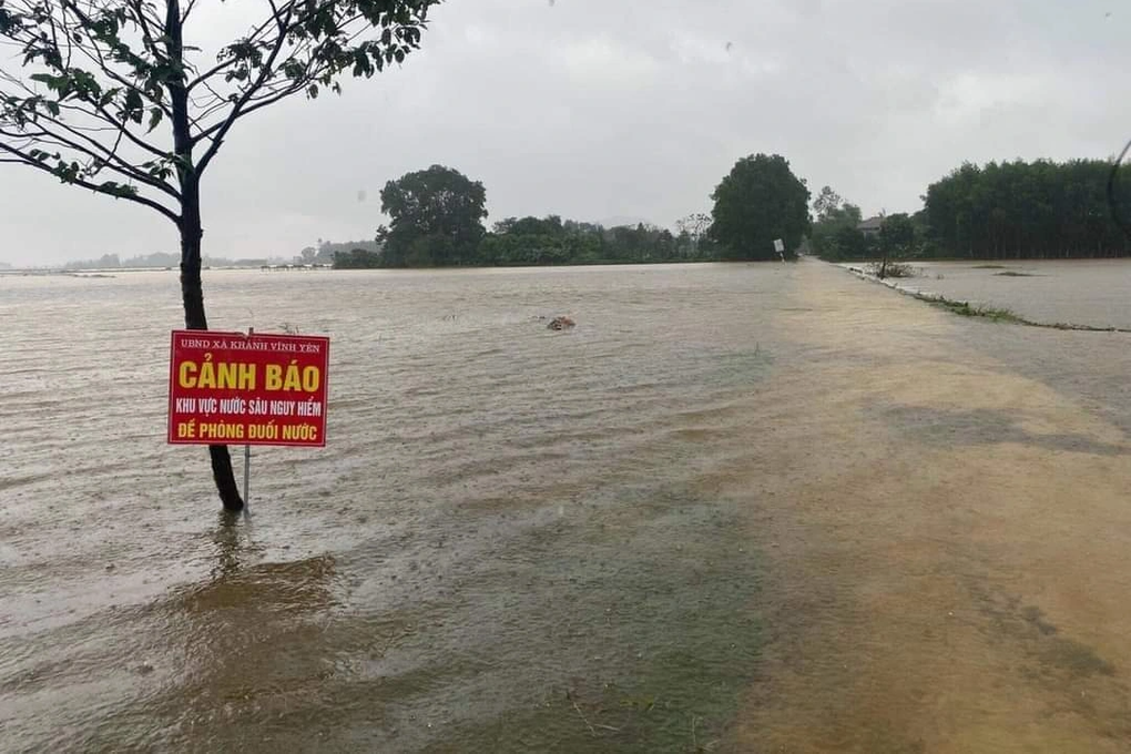 Một học sinh tử vong, gần 30.000 em nghỉ học, nhiều trường hư hỏng vì lũ - 1 Một học sinh tử vong, gần 30.000 em nghỉ học, nhiều trường hư hỏng vì lũ - 1