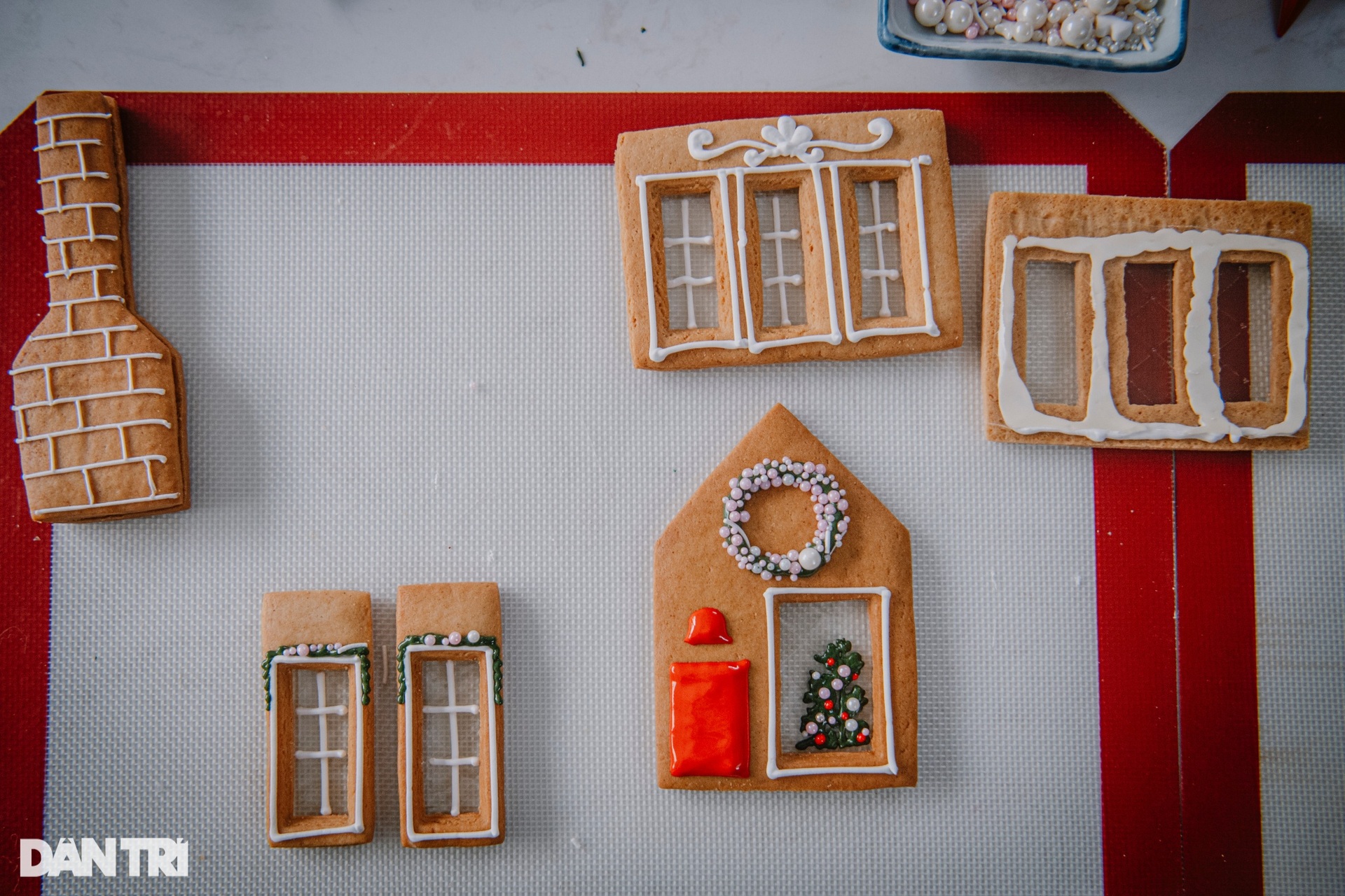 Thiếu nữ 9x làm bánh Giáng sinh, doanh thu tiền tỷ mỗi mùa Noel - 8 Thiếu nữ 9x làm bánh Giáng sinh, doanh thu tiền tỷ mỗi mùa Noel - 8