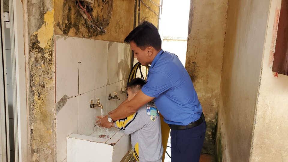 Người thầy đặc biệt kết nối những mảnh ghép thiệt thòi - 3 Người thầy đặc biệt kết nối những mảnh ghép thiệt thòi - 3