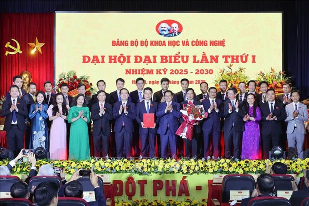 Mỗi cán bộ Bộ KHCN phải là một chiến sỹ trong lĩnh vực của mình - 6 Mỗi cán bộ Bộ KHCN phải là một chiến sỹ trong lĩnh vực của mình - 6