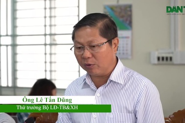 Thứ trưởng Lê Tấn Dũng phát biểu