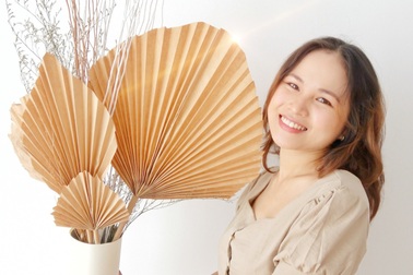 Cô giáo dạy dựng phim biến "rác" thành đồ vật trang trí nhà cửa