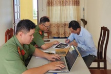 Xử lý hai người dân chia sẻ thông tin sai sự thật, xấu độc trên mạng xã hội