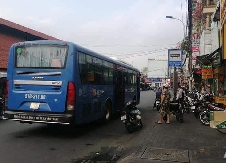 Xe buýt từ chối phục vụ người khuyết tật: Phân biệt đối xử từ trong tư duy! - 1 Xe buýt từ chối phục vụ người khuyết tật: Phân biệt đối xử từ trong tư duy! - 1
