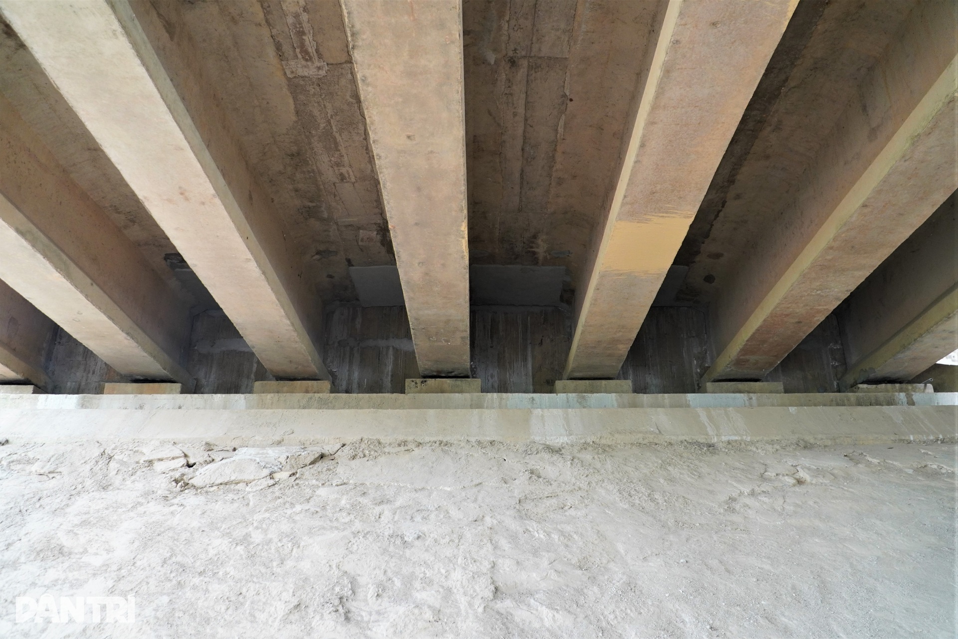 Cây cầu chống nạng gỗ trên quốc lộ 1A giờ ra sao? - 8