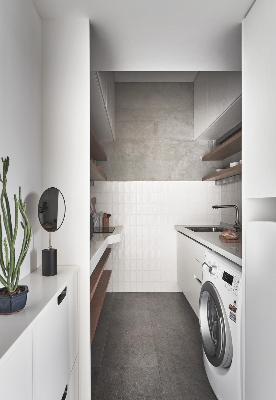 Ngỡ ngàng với căn nhà chỉ 22m2, được thiết kế gọn đến mức “nhà rộng cũng chào thua” - 7 Ngỡ ngàng với căn nhà chỉ 22m2, được thiết kế gọn đến mức “nhà rộng cũng chào thua” - 7