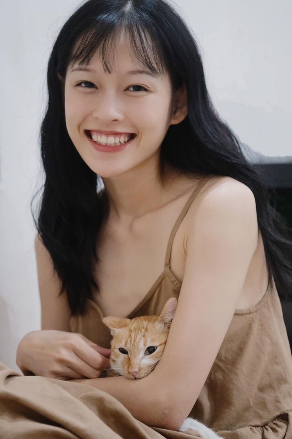 Nữ chính trong MV mới của Erik được săn lùng bởi gương mặt đẹp tựa hoa đán - 9 Nữ chính trong MV mới của Erik được săn lùng bởi gương mặt đẹp tựa hoa đán - 9