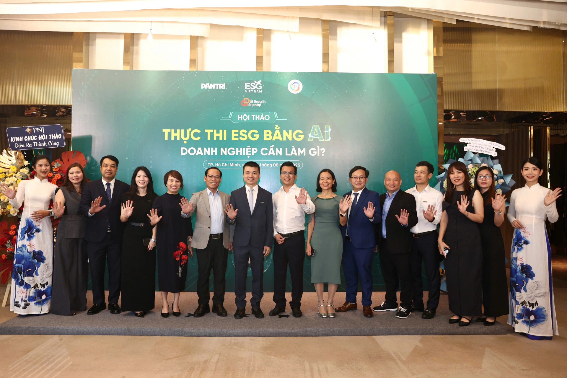 Dàn diễn giả, khách mời tham dự hội thảo Thực thi ESG bằng AI - 1 Dàn diễn giả, khách mời tham dự hội thảo Thực thi ESG bằng AI - 1