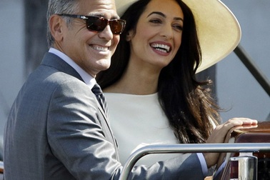George Clooney và vợ tiêu 760 nghìn đô cho hôn lễ 10 phút