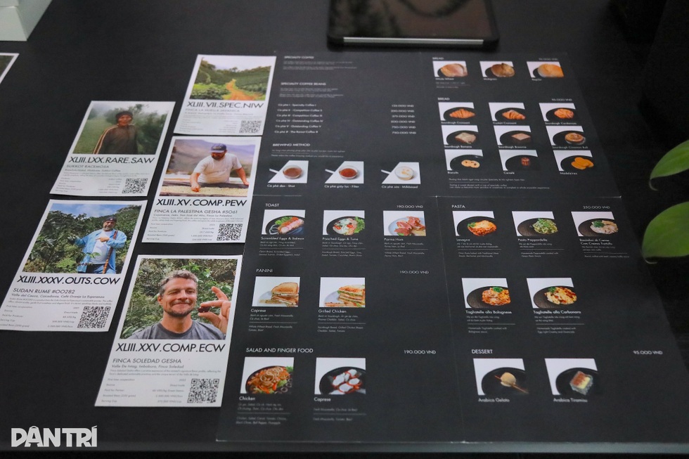 Quán “cà phê nhà giàu” trong ngõ ở Hà Nội, bán 750.000 đồng/ly - 7