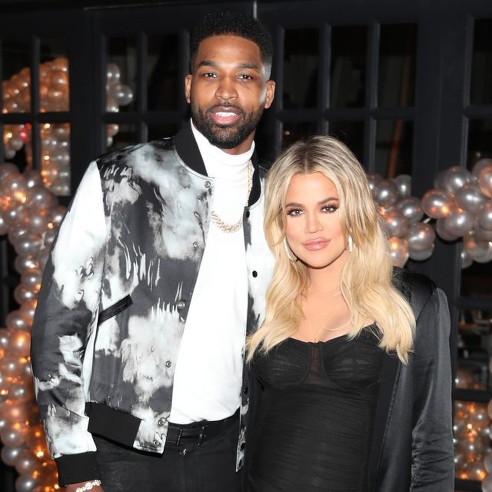 Khloe Kardashian nói về quan hệ với bạn trai cũ - 3 Khloe Kardashian nói về quan hệ với bạn trai cũ - 3