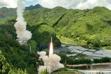 Cuộc tập trận "chưa từng có tiền lệ" của Trung Quốc ở eo biển Đài Loan