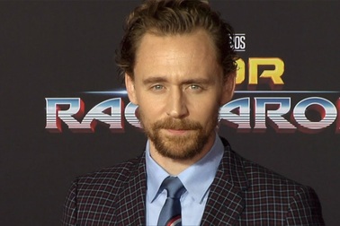 Tom Hiddleston quảng bá phim Thần Sấm