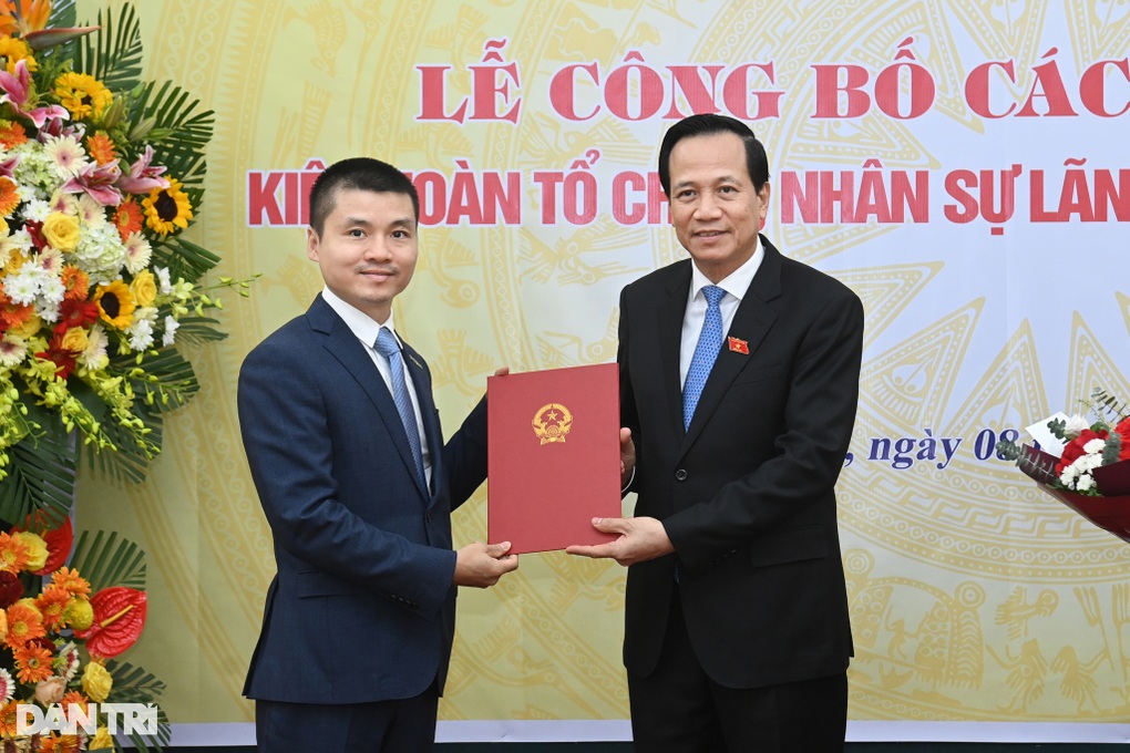 Đoàn kết, dám nghĩ dám làm để Dân trí gặt hái những thành công mới - 1 Đoàn kết, dám nghĩ dám làm để Dân trí gặt hái những thành công mới - 1