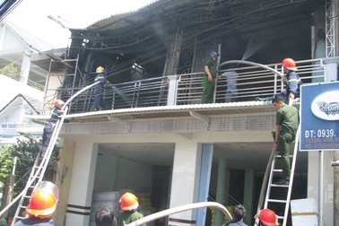 Một ngày 2 vụ cháy lớn thiệt hại tiền tỷ