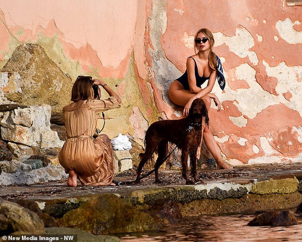 Kimberley Garner cuốn hút với áo tắm - 10 Kimberley Garner cuốn hút với áo tắm - 10