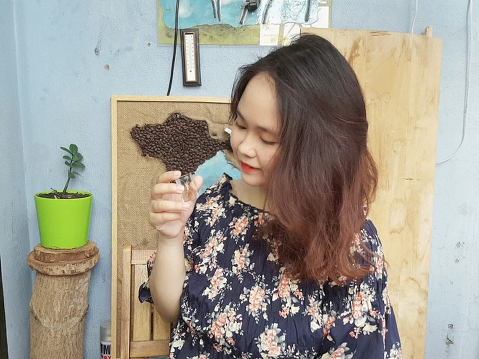 Cô gái 9x khởi nghiệp giữa mùa dịch từ phế liệu điện tử - 2 Cô gái 9x khởi nghiệp giữa mùa dịch từ phế liệu điện tử - 2