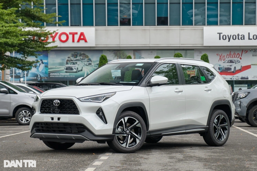 Ra mắt chưa lâu, Toyota Yaris Cross đã được đại lý giảm tới 100 triệu đồng - 1