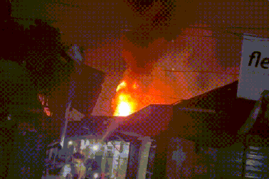 Chợ Ba Đồn bốc cháy nghi do thắp hương rằm trung thu