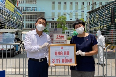 3 tỷ đồng "tiếp lửa" cho các bệnh viện tuyến đầu chống dịch Covid-19