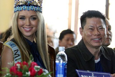 Hoàng Kiều mất ngôi người Việt giàu nhất thế giới