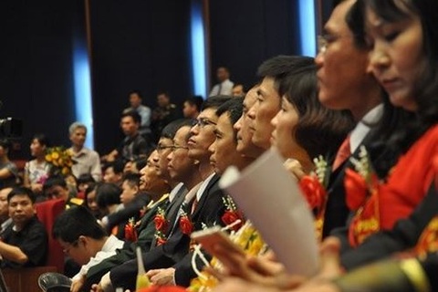 Quan chức bị “treo” bằng giáo sư: Chia thành 2 loại hồ sơ để thanh tra lại!