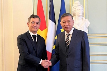 Bộ trưởng Bộ Công an Tô Lâm hội đàm với Bộ trưởng Bộ Nội vụ Pháp