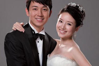 Xe lao xuống vực, chồng Đổng Khiết và bạn diễn trọng thương