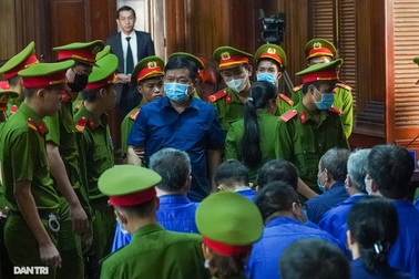 Toàn cảnh phiên tòa xét xử ông Đinh La Thăng và đồng phạm