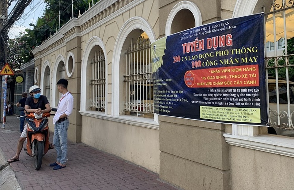 TPHCM: Doanh nghiệp hỗ trợ người lao động chống COVID-19 - 2 TPHCM: Doanh nghiệp hỗ trợ người lao động chống COVID-19 - 2
