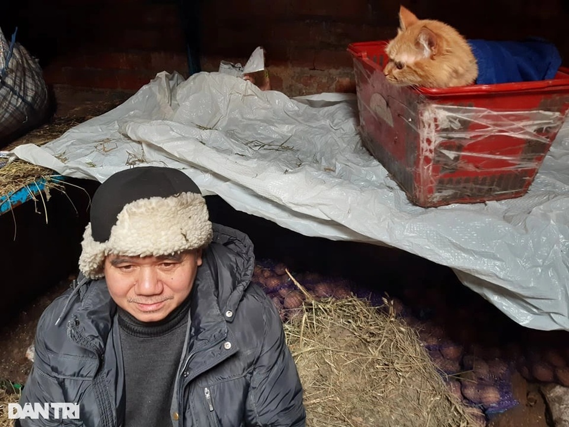 Cuộc sống dưới hầm khoai tây của người Việt kẹt lại Ukraine - 1 Cuộc sống dưới hầm khoai tây của người Việt kẹt lại Ukraine - 1