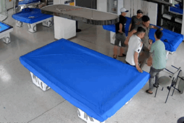 Khởi tố kẻ dí dao vào gáy nhân viên quán bida