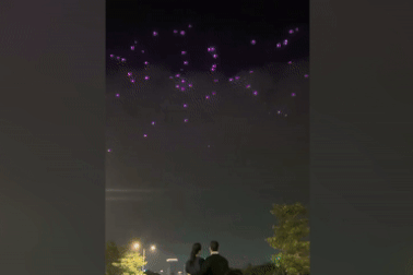 Màn cầu hôn bằng 200 drone "có một không hai" tại Việt Nam